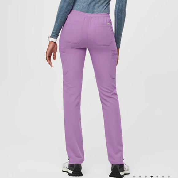 SOLD Pink FIGS Technical Collection - Picture 5 of 5